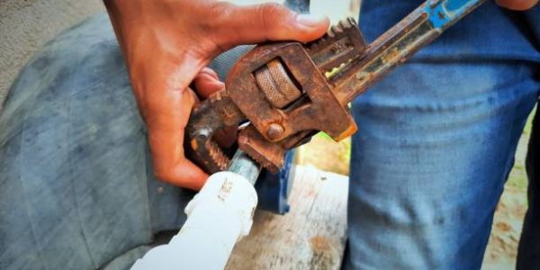 Your Reliable Plumber in Duncan Tuck & Howell Delivers Excellence