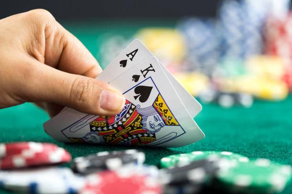 Understanding Game Technology Behind casino trực tuyến uy tín Services