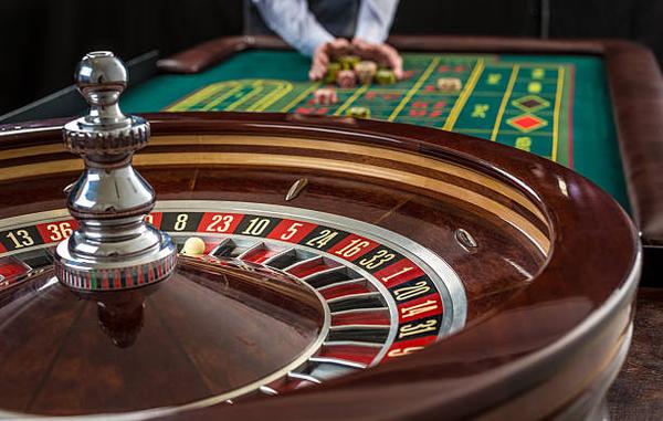 Responsible Gaming Considerations for オンラインカジノ ポーカー Players