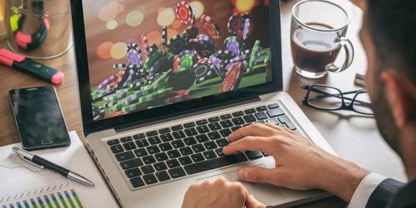 How New Players Approach an online casino Singapore