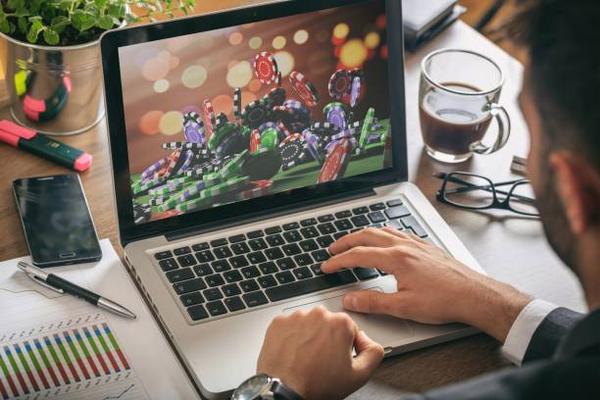 How New Players Approach an online casino Singapore